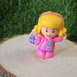 2016 Mattel Little People Travel Together Blonde Girl W Backpack